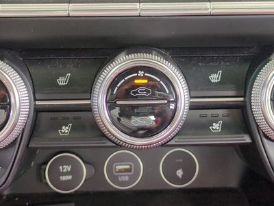 2023 Genesis G70 - Photo 24