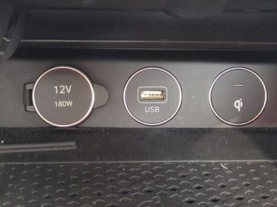 2023 Genesis G70 - Photo 23