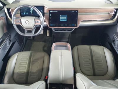 2024 Rivian R1S - Photo 12