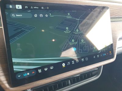 2024 Rivian R1S - Photo 27
