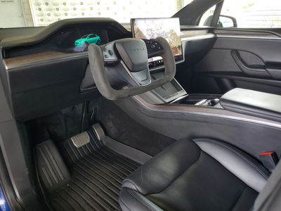 2022 Tesla Model X - Photo 15
