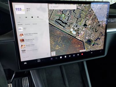 2022 Tesla Model X - Photo 24
