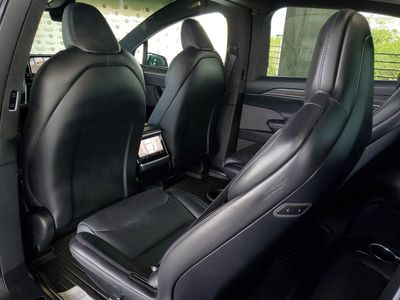 2022 Tesla Model X - Photo 9