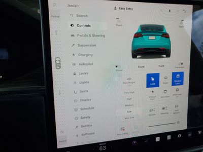2022 Tesla Model X - Photo 28
