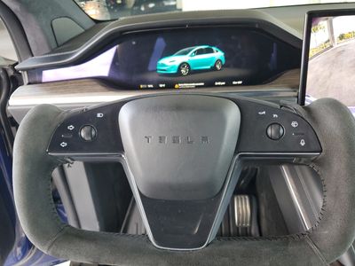 2022 Tesla Model X - Photo 20