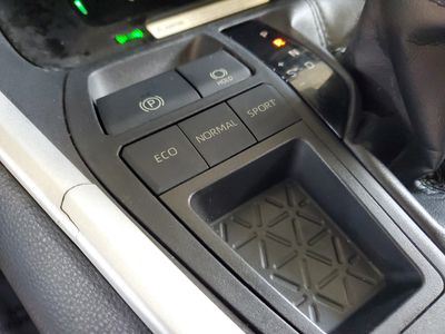 2021 Toyota RAV4 - Photo 29