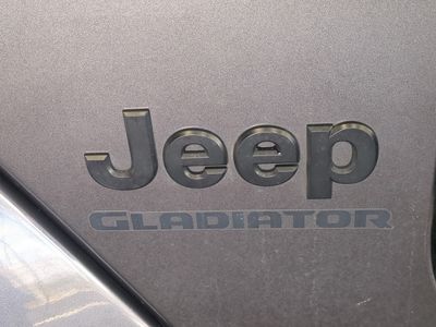2022 Jeep Gladiator - Photo 22