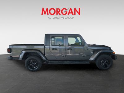 2022 Jeep Gladiator - Photo 4