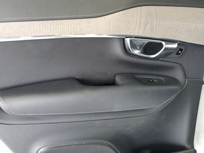 2021 Volvo XC90 - Photo 13