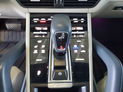 2022 Porsche Cayenne - Photo 31
