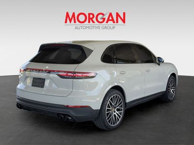 2022 Porsche Cayenne - Photo 2