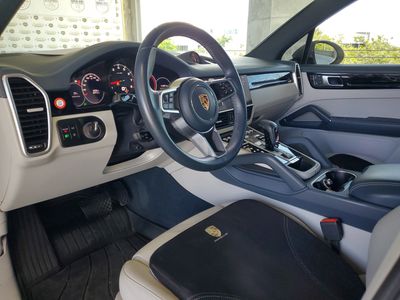 2022 Porsche Cayenne - Photo 16