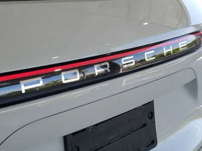 2022 Porsche Cayenne - Photo 5