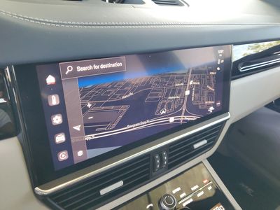 2022 Porsche Cayenne - Photo 26