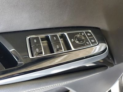 2025 Cadillac Escalade - Photo 15