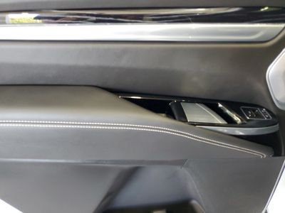 2025 Cadillac Escalade - Photo 13