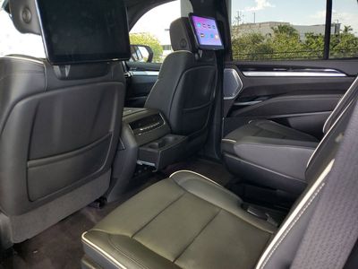 2025 Cadillac Escalade - Photo 10