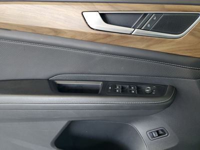 2025 Volkswagen Atlas - Photo 14