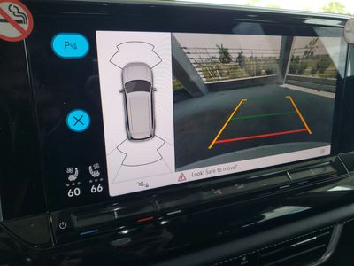 2025 Volkswagen Atlas - Photo 26