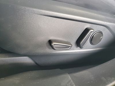 2022 Ford Mustang Mach-E - Photo 20