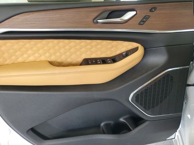 2025 Jeep Grand Cherokee - Photo 14