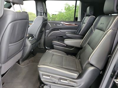 2022 Cadillac Escalade ESV - Photo 9