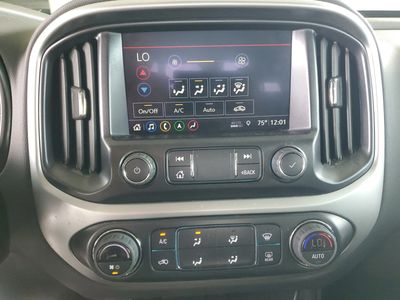 2022 Chevrolet Colorado - Photo 29