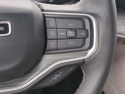 2024 Jeep Wagoneer L - Photo 27