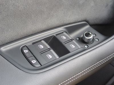 2025 Audi SQ7 - Photo 26