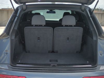 2025 Audi SQ7 - Photo 13
