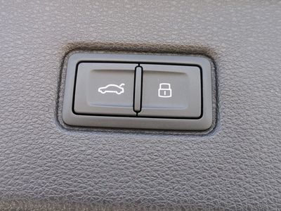 2025 Audi SQ7 - Photo 14