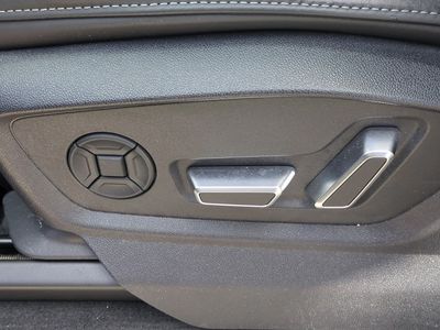 2025 Audi SQ7 - Photo 21