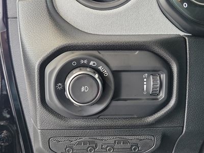 2026 Jeep Wrangler — photo 21 view