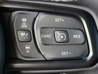 2026 Jeep Wrangler - Photo 24