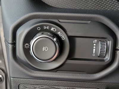 2026 Jeep Wrangler - Photo 21