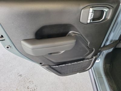 2026 Jeep Wrangler — photo 13 view
