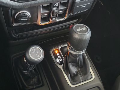 2026 Jeep Wrangler — photo 30 view