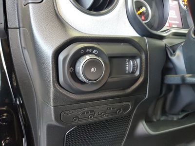 2026 Jeep Wrangler — photo 19 view