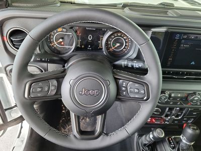 2026 Jeep Wrangler - Photo 20