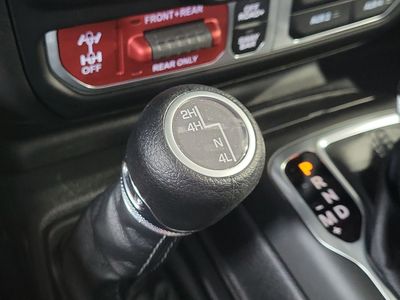 2026 Jeep Wrangler - Photo 29