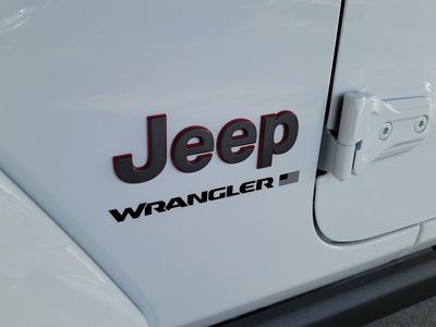 2026 Jeep Wrangler - Photo 6