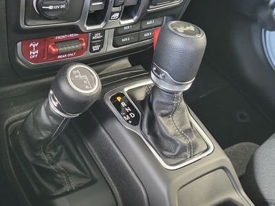 2026 Jeep Wrangler - Photo 28
