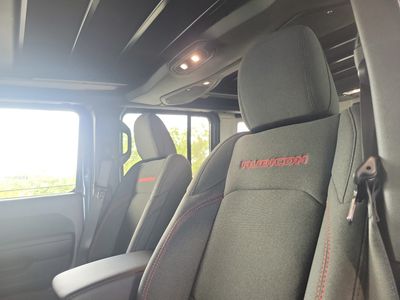 2026 Jeep Wrangler - Photo 18