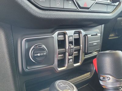 2026 Jeep Wrangler — photo 15 view