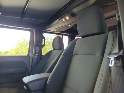 2026 Jeep Wrangler — photo 18 view