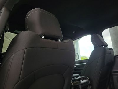 2026 Ram 1500 — photo 10 view