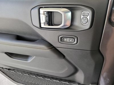 2026 Jeep Wrangler — photo 17 view