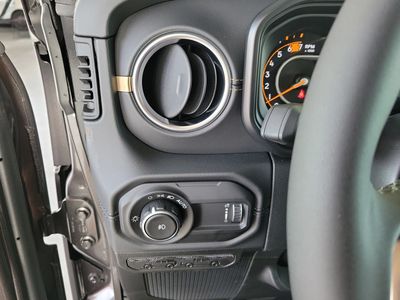 2026 Jeep Wrangler — photo 18 view