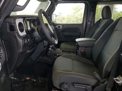 2026 Jeep Wrangler - Photo 17