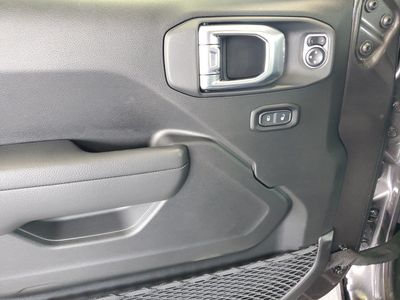 2026 Jeep Wrangler - Photo 13